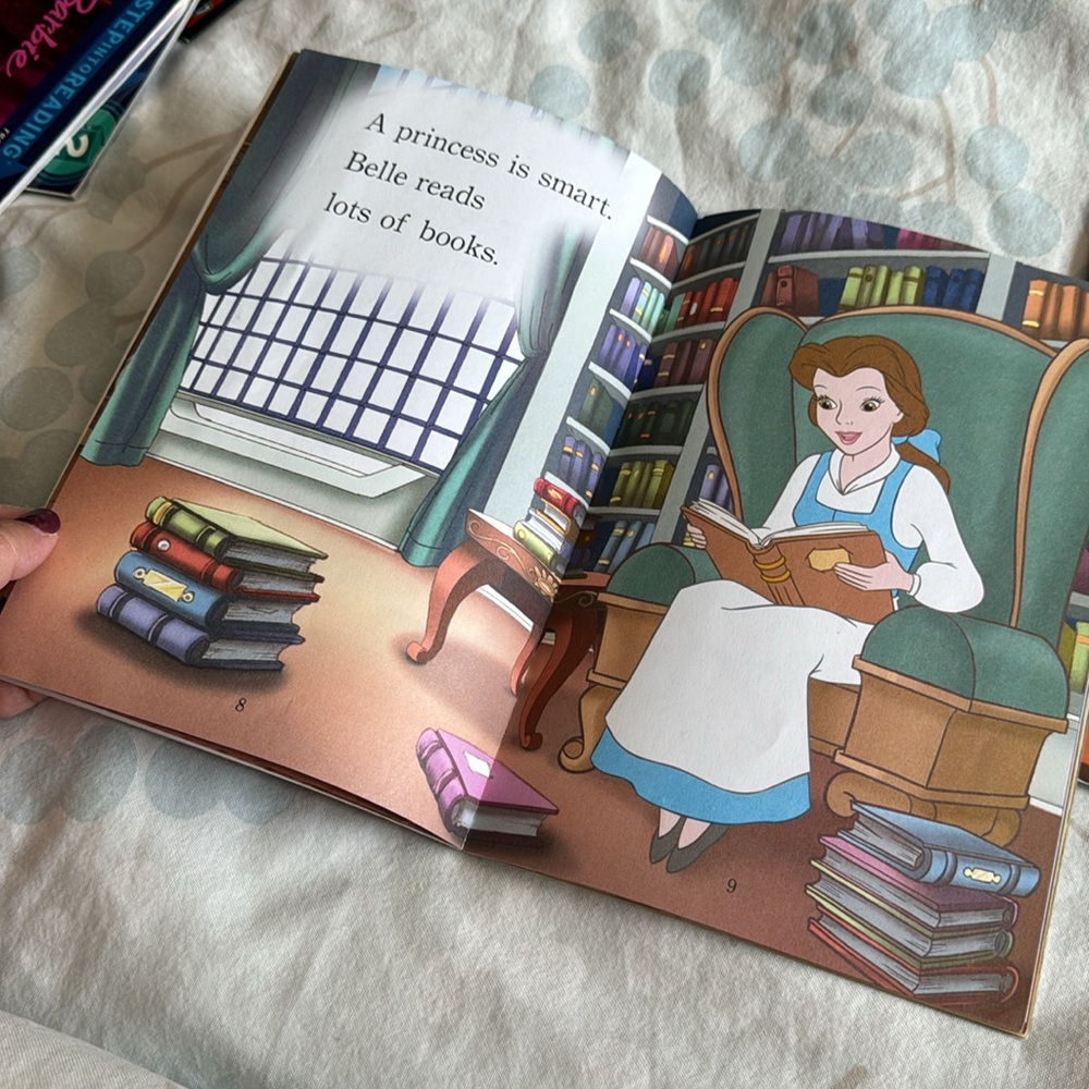 Step Into Reading Disney Princess Level 1 Pre-K / K Book Bundle - Picture 8 of 16